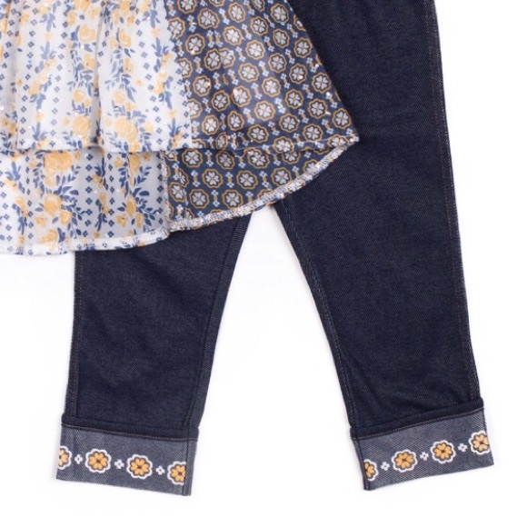 Little Lass Floral Lace Top & Capri Leggings Set - Picture 3 of 3